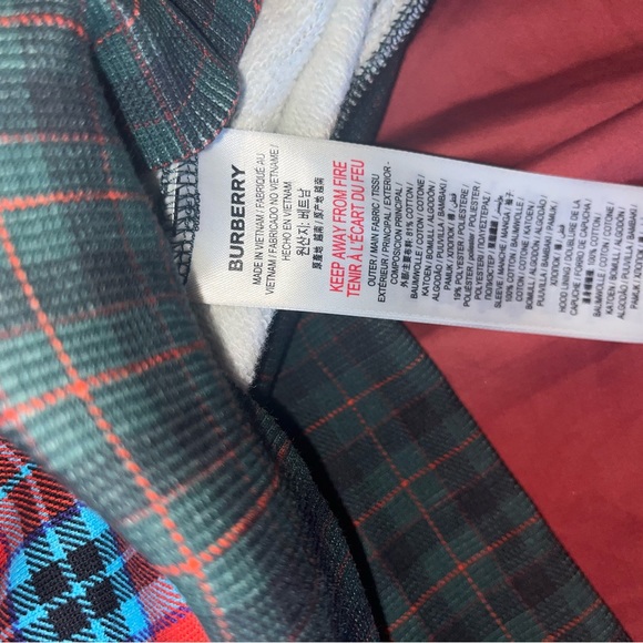 Men’s M authentic Burberry - Picture 2 of 3